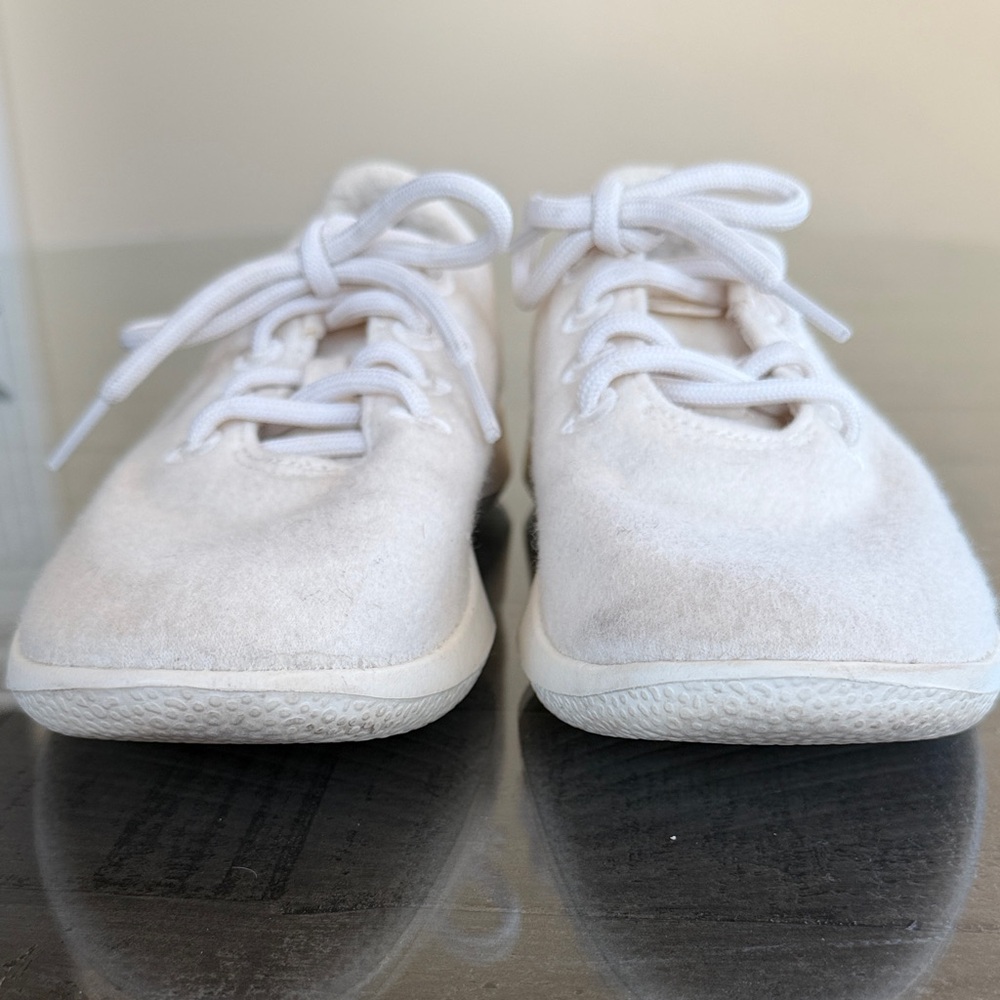 Allbirds Wool Runners in Natural White Athletic Shoes. Womens Size 6. Have dirt - Picture 5 of 8